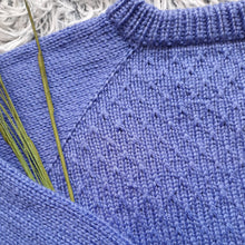 Load image into Gallery viewer, Berg lokuð barnapeysa