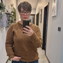 Load image into Gallery viewer, Augnablik Fullorðinspeysa