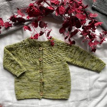 Load image into Gallery viewer, Vinkonupeysa, hneppt í miðju