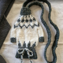 Load image into Gallery viewer, Pelahaldarinn / Fanney Knits
