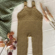 Load image into Gallery viewer, Flétta Smekkbuxur