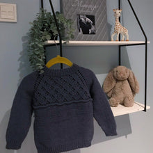 Load image into Gallery viewer, Karítas - opin peysa