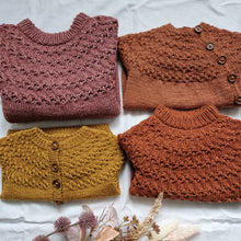 Load image into Gallery viewer, Vinkonupeysa, heil og símynstruð