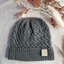 Load image into Gallery viewer, Vinkonuhúfa