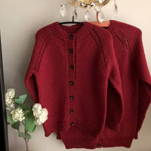 Load image into Gallery viewer, Karítas - opin peysa