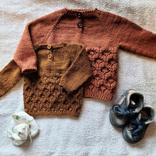 Load image into Gallery viewer, Óvænt - lokuð ungbarnapeysa