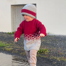 Load image into Gallery viewer, Stjörnuregn - barnapeysa

